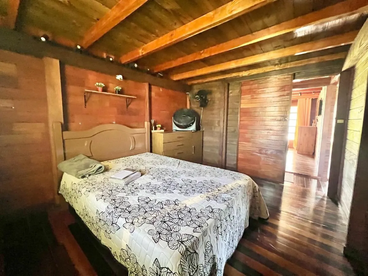 Vakantiehuis Casa De Praia Rustica Bombinhas
